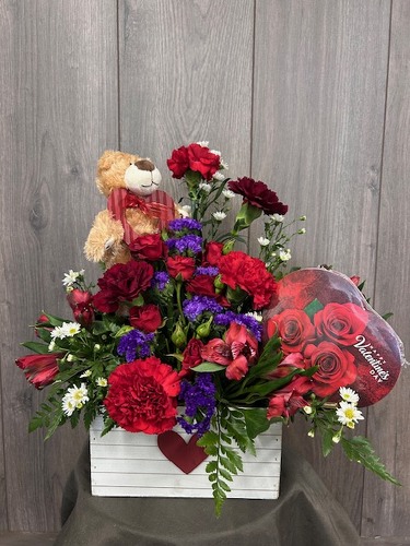 Hugs and Kisses from Ginger's Flowers &Gifts, local Martinsburg florist