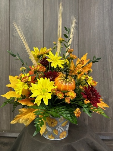 Fall Greetings  from Ginger's Flowers &Gifts, local Martinsburg florist