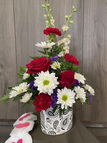 Plants/ Blooming from Ginger's Flowers &Gifts, local Martinsburg florist
